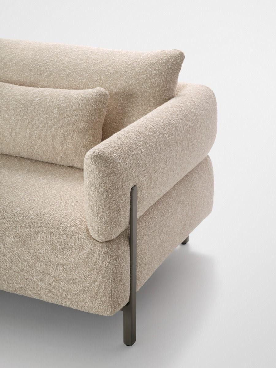 Modern 3-Seater Beige Sofa in Beige Slanted Luxury Buickley Fabric | Contemporary Metal Legs